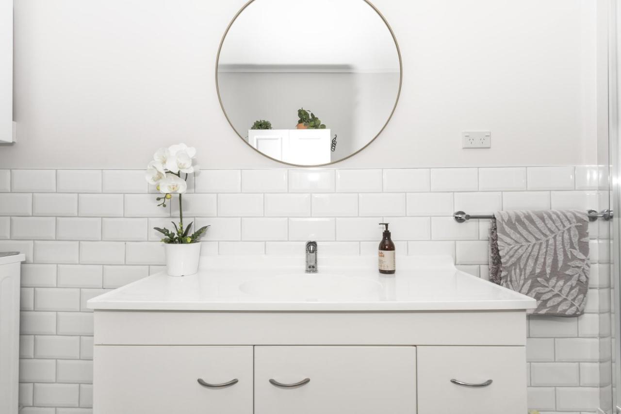 Rustling Oaks Nz Boho Pool House Hotel Cambridge Buitenkant foto